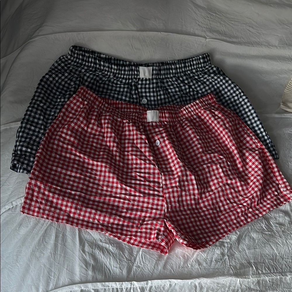 Stylish Red and Black Gingham Women's Casual/Lounge Shorts